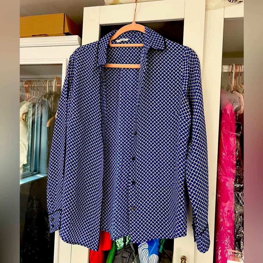 Club Monaco Blue Patterned 100% Silk Blouse